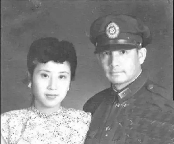 王玉玲出生的时候我国正处于内忧外患的时候,当时她的家中十分富庶