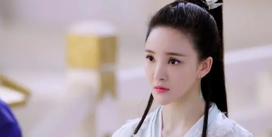 刘雨欣自曝家被偷空,所有家当被一扫而空,损失高达几千万!