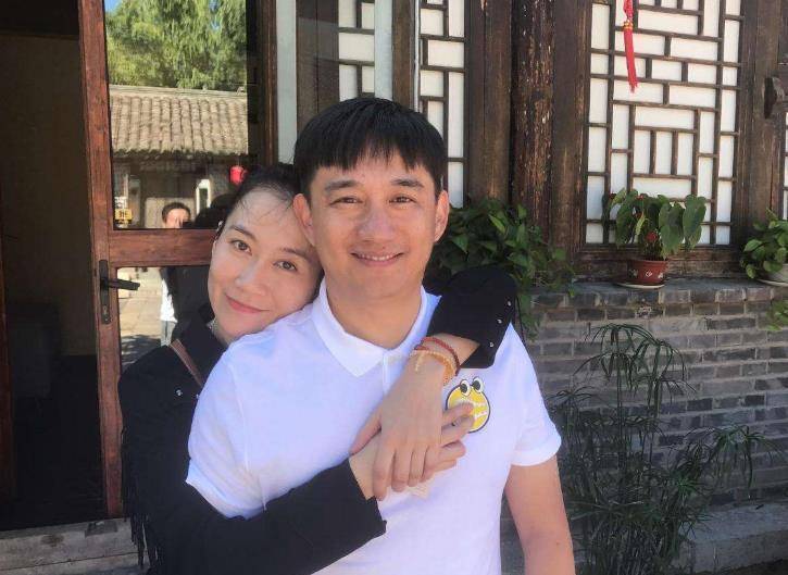 为给父母买豪宅,她有戏就接,不停演烂片,今42岁无人敢娶_温峥嵘_小