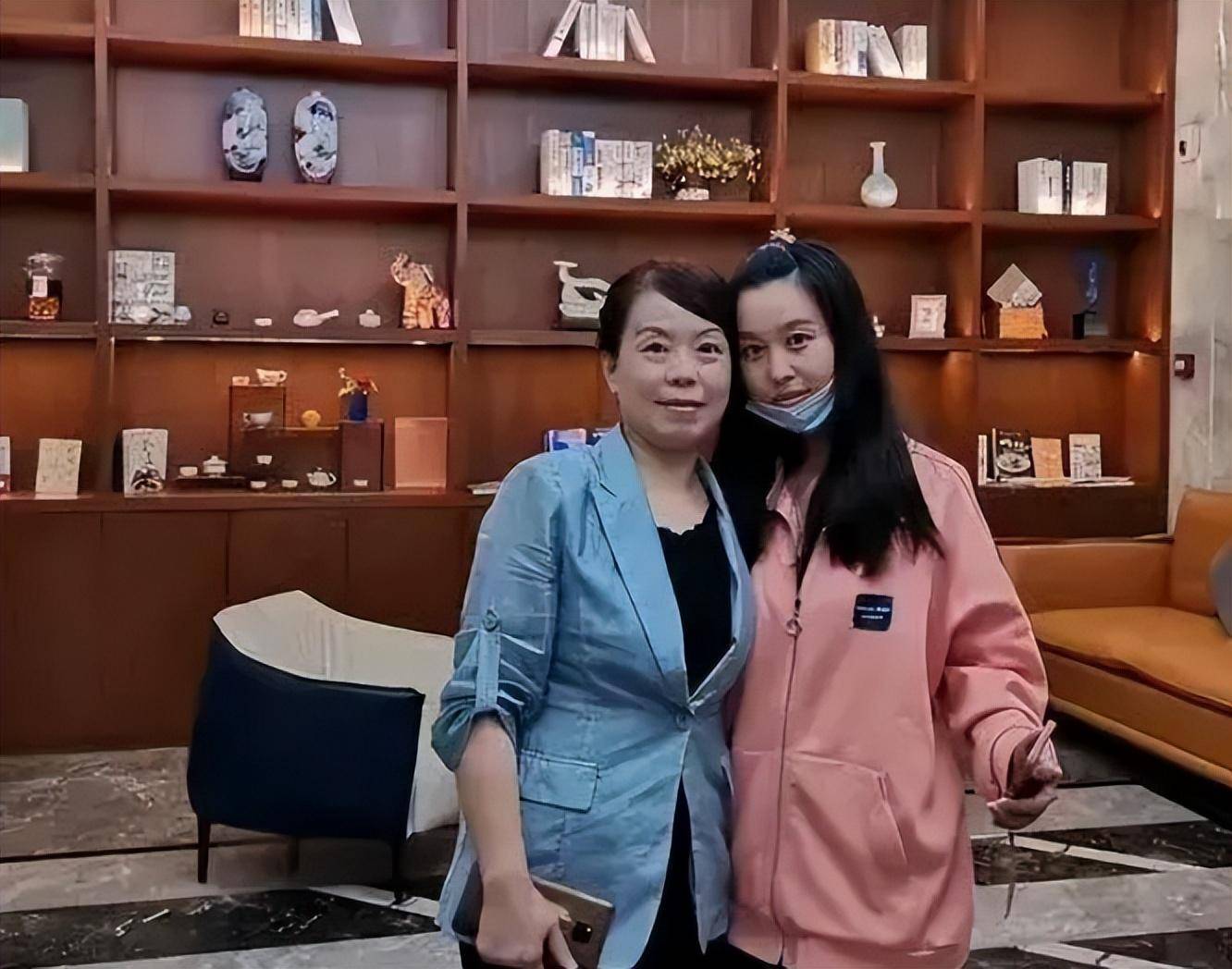 郭威田静参加家庭聚会,不回应熊磊抛出的问题,网友:替许敏心寒_因为