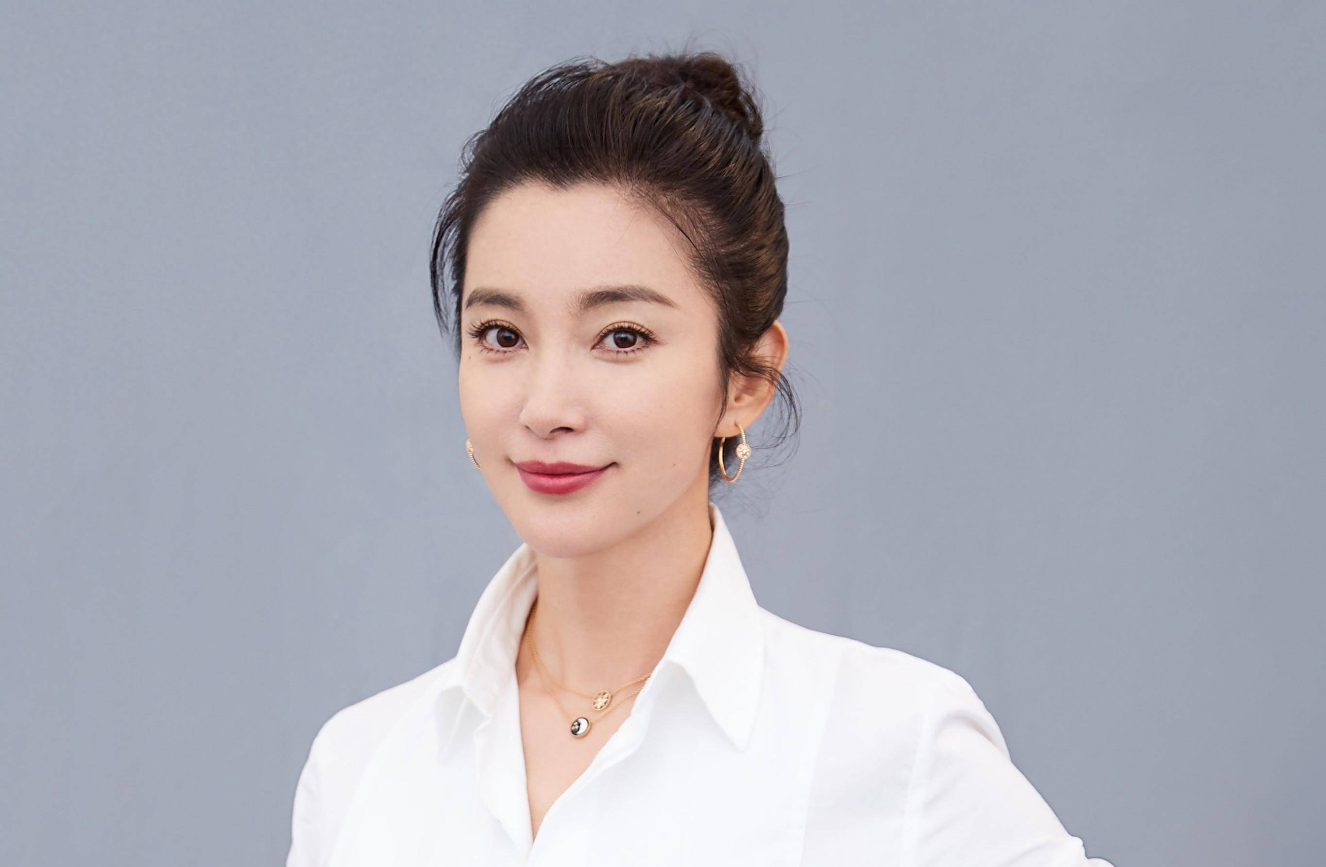 "揭秘内地财富榜:李冰冰,杨幂,胡歌的商业帝国"_投资_成功_成为了