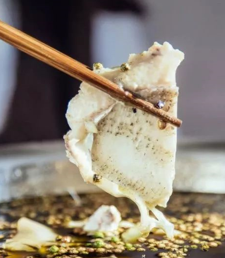 新的一年怎么能不吃鱼?_地址_鱼肉_石锅