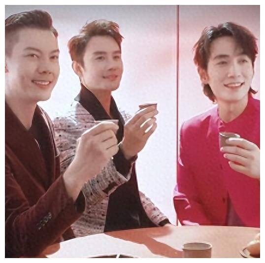 朱一龙频频受伤拍戏,揭秘演员辛酸一面,非想象中简单._才华_龙的_反思