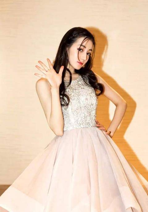 现已扎根《极挑》,新一季路透照曝光,略显疲惫_张艺兴_极限挑战_邓伦