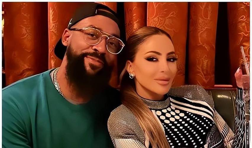 拉尔萨和马库斯现身海滩聚会,被喜剧演员调侃同时打败皮蓬和乔丹_关系