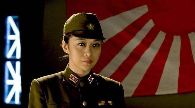 她是日本最顶级的特工,三样绝技无人能比,从老蒋眼皮下偷走密报