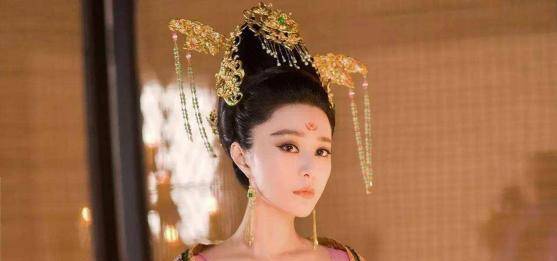 被侄子李隆基给反杀了,李隆基最后和李渊一样被自己儿子李肃圈禁起来