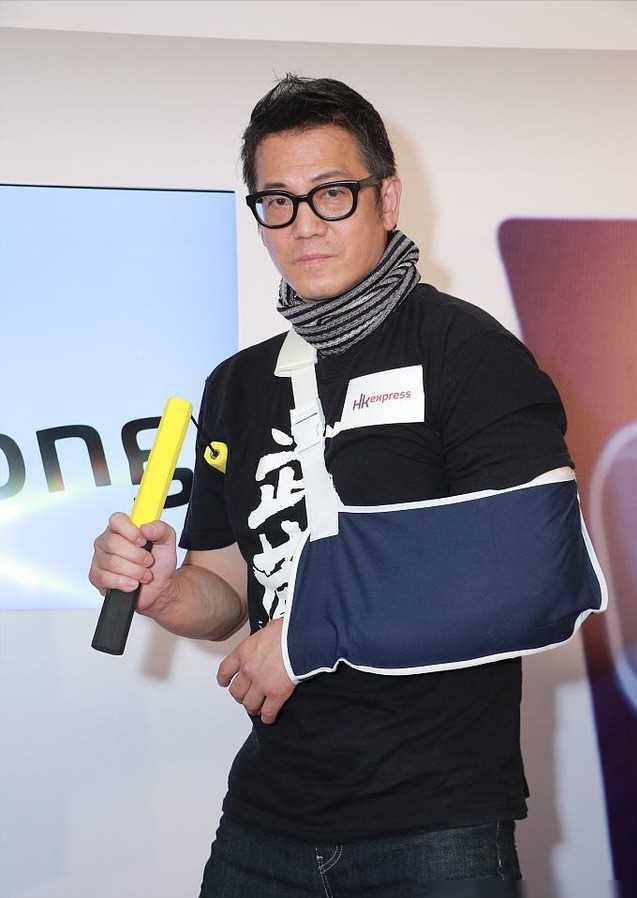 他高大俊猛,是李小龙粉丝,与太太两度结婚,youtube订阅_欧锦棠_演艺