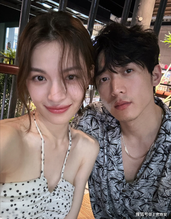 钟楚曦的前任和现任对比,审美从未改变,唯爱肌肉型男_钟姐_张云龙