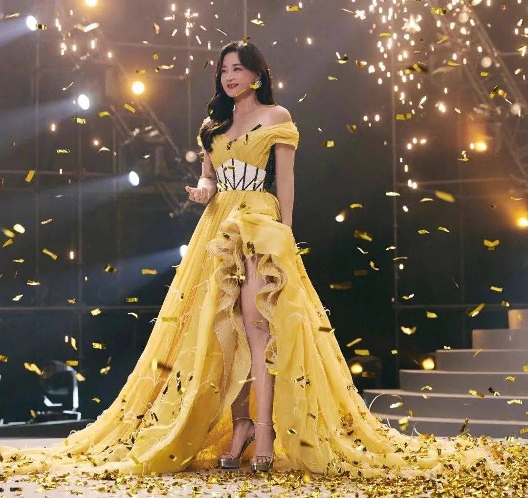 贾玲一年减重100斤,普通人可以学?别!_运动_身体_热量