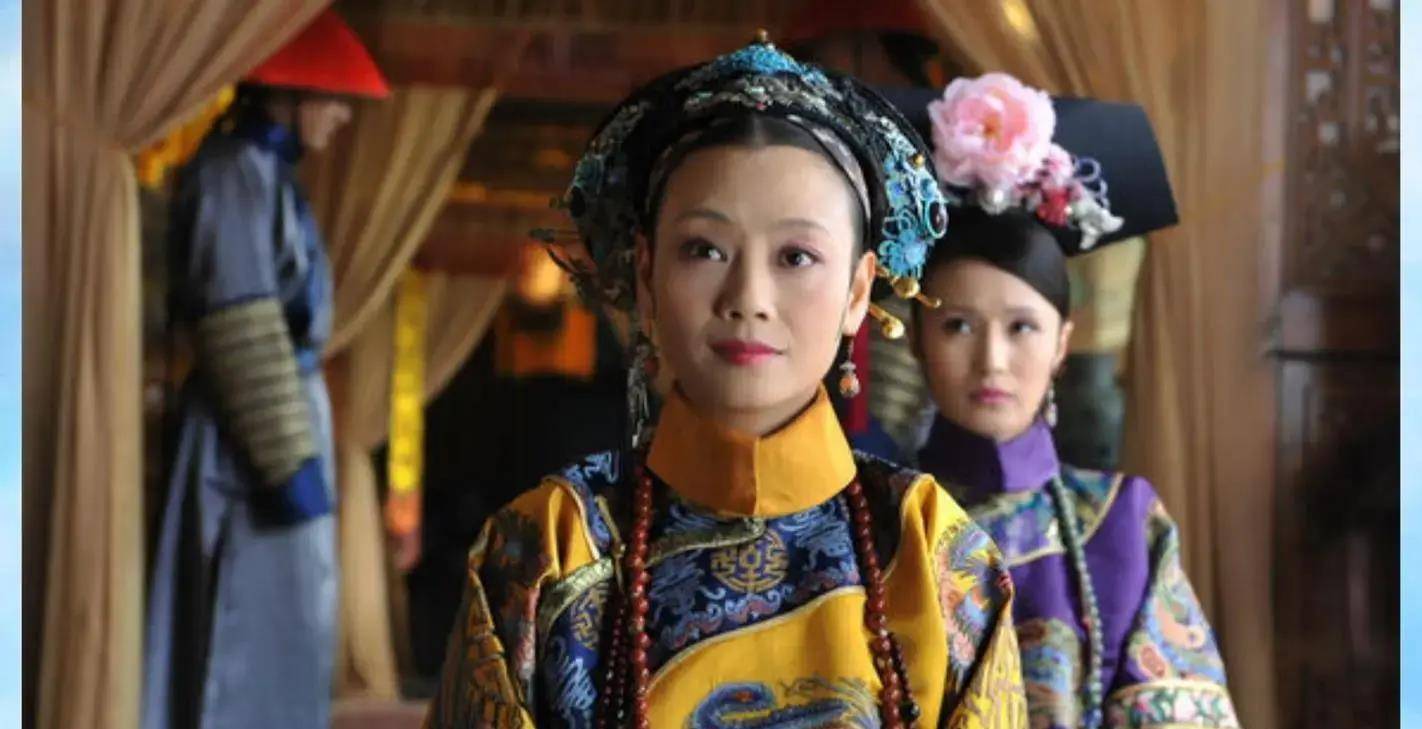 《甄嬛传》你不知道的事,孙俪聚会最早闪人,斓曦"靠牙"得角色_依扎