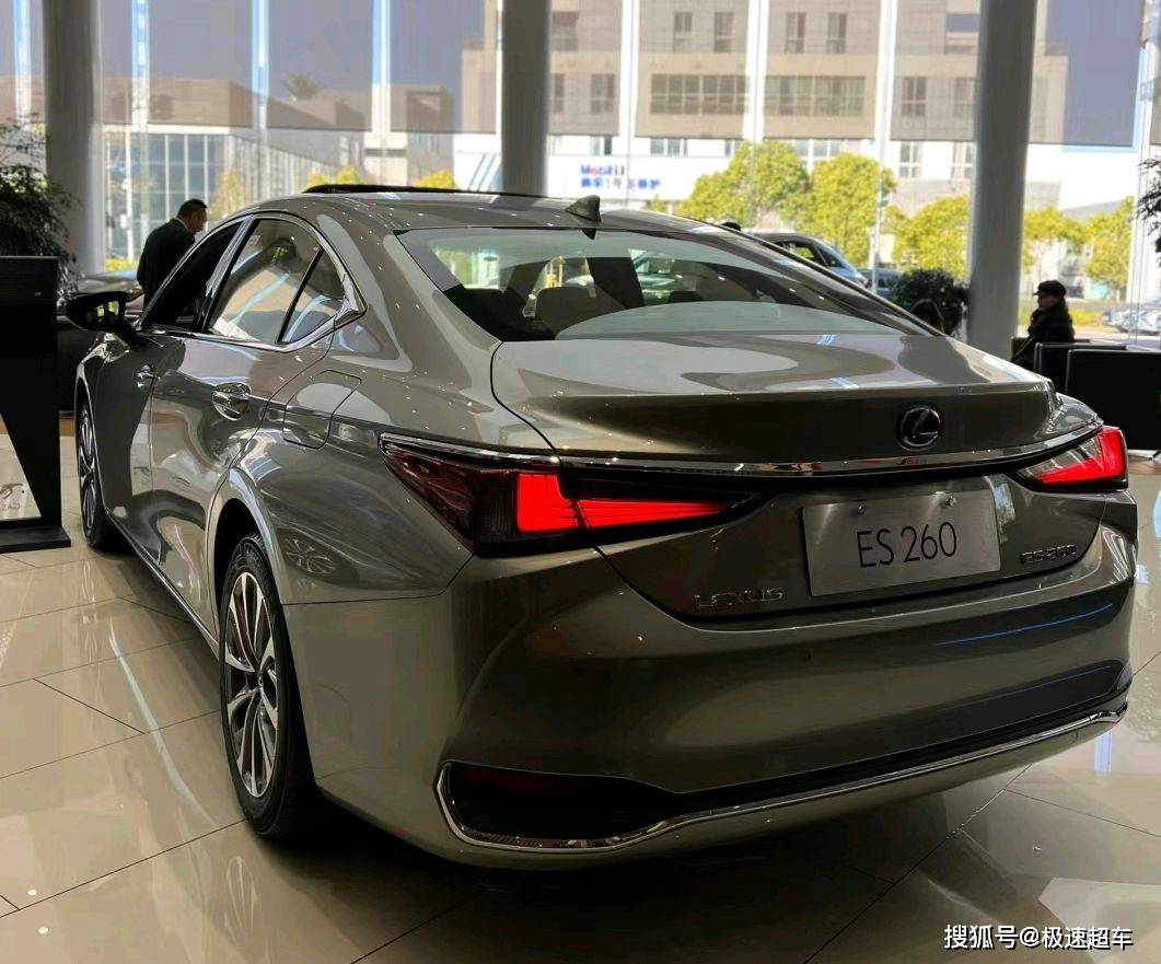 雷克萨斯es的变革,不仅仅是一场价格的调整,更是品牌理念的转变.