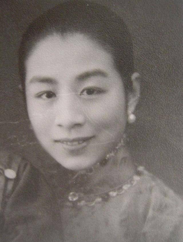 丈夫移情养女使其怀孕,她坚持离婚活成人生赢家_李国秦_马兆昌_李经