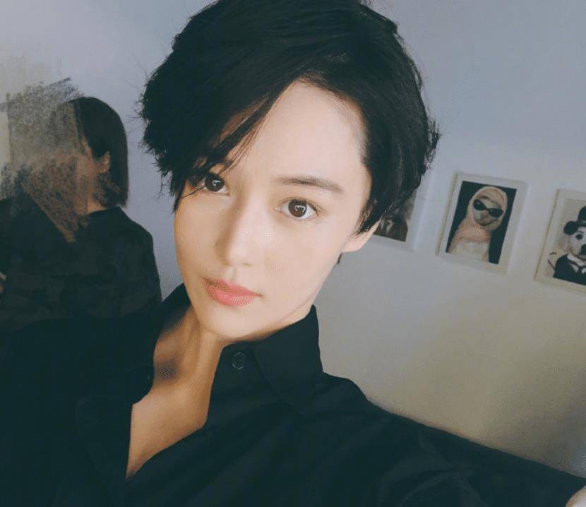 有种"虚假"叫张馨予胖10斤,晒出自拍照后,网友:根本看不出来!