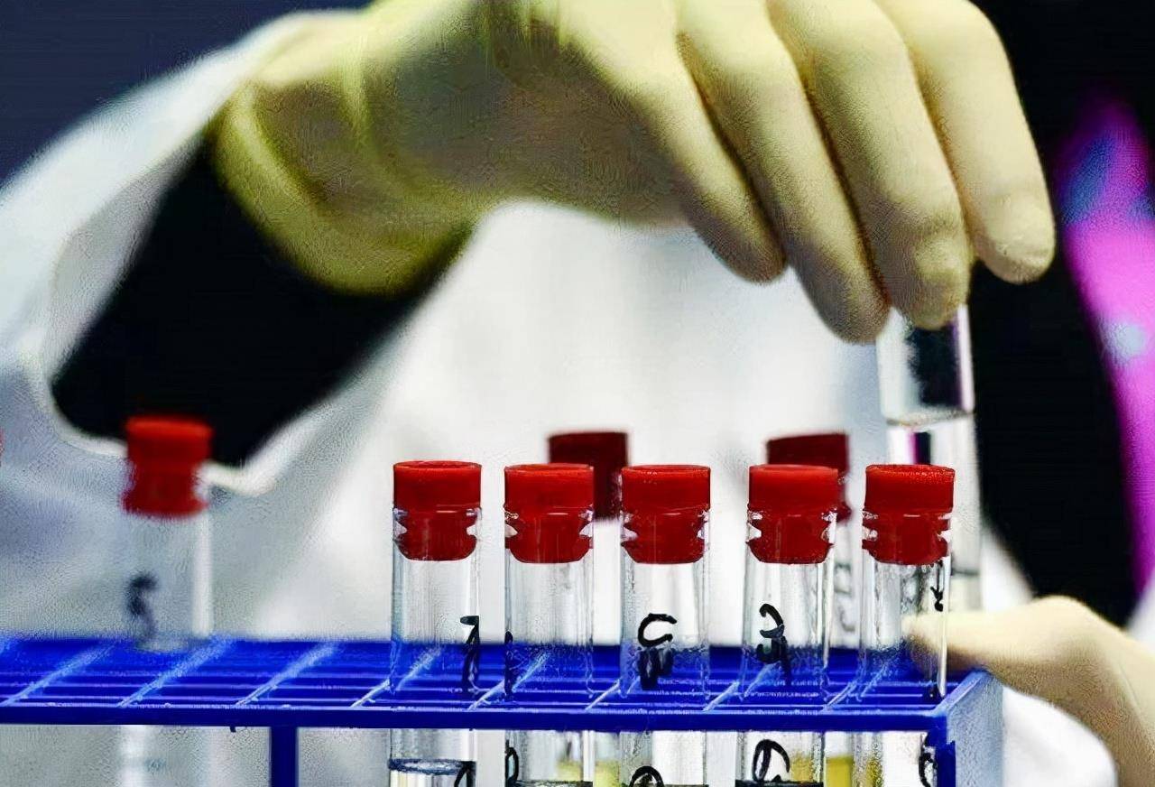 她使用二甲基汞作为参考的测量标准,希望能找到破解人体汞中毒的方法.