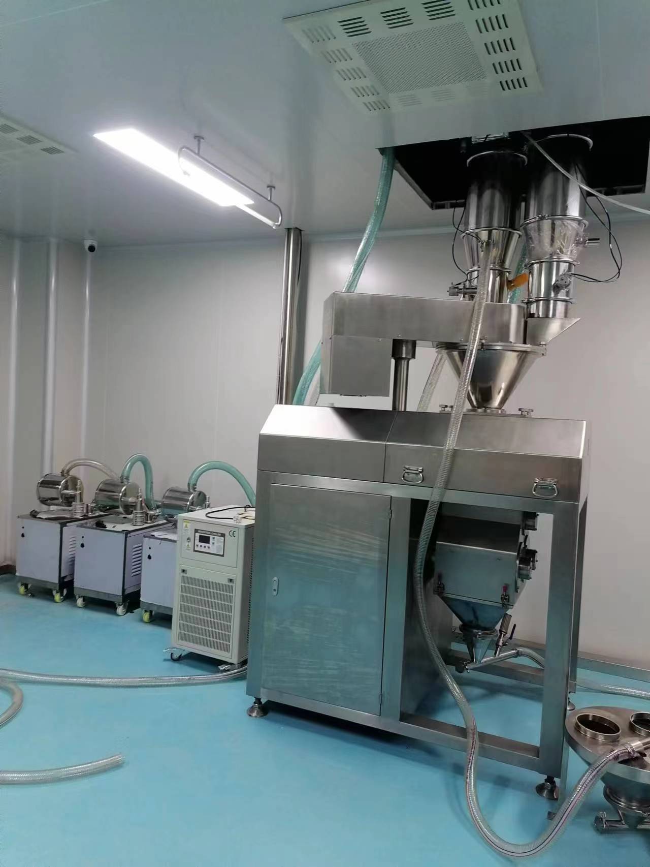 全自动干法制粒机——让生产更加高效_物料_环保_颗粒