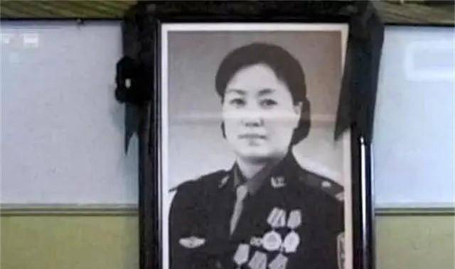 2004年任长霞意外身亡,丈夫四年后也去世,儿子如今怎么样了_登封_王松