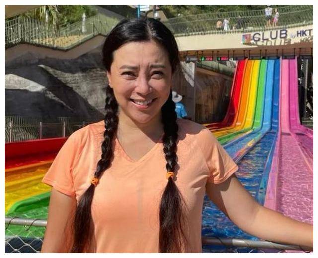 全文,感叹时间的流逝,傅明宪从一个年轻美丽的女演员到如今的独立自由