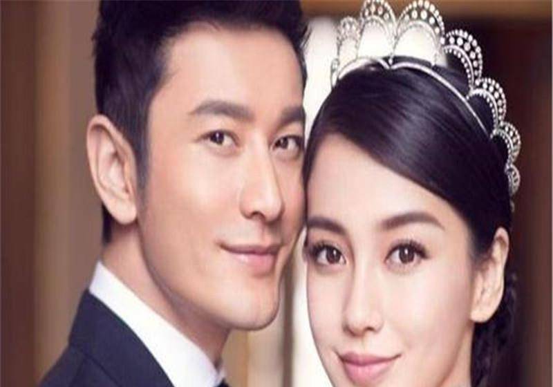 杨颖蔡徐坤同框,女方丝毫不受婚姻风波影响,活动现场魅力十足.