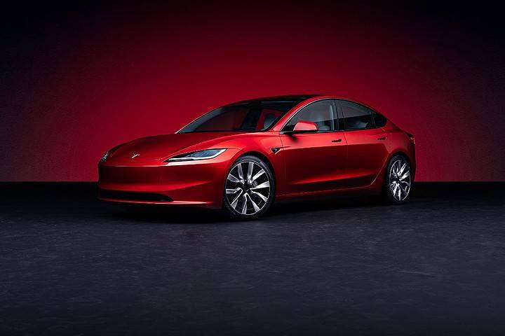 model 3性能版终于现身,动力大增,全新桶椅使用_搜狐汽车_搜狐网