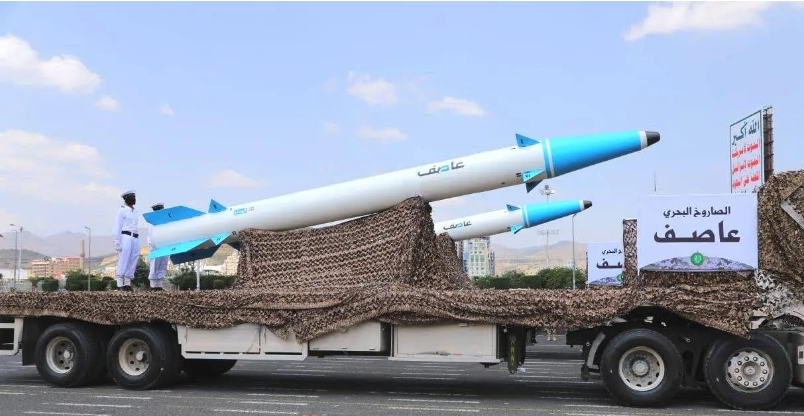 胡塞武装使用反舰导弹攻击了英国"红宝石"号,美国 "海上冠军"号和"