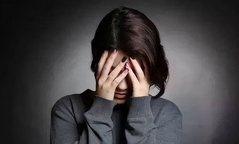 告诉女儿,谈朋友要睁大眼睛,触碰了9个底线,再喜欢