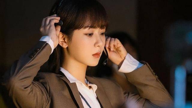 当杨紫跟一群顶级大佬站在一起时,才明白赵丽颖的那句话_网友_变化