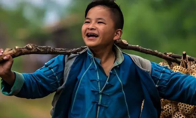 汶川地震小英雄林浩结婚了,藏族老婆肤白貌美大长腿_孩子_网友_肖林