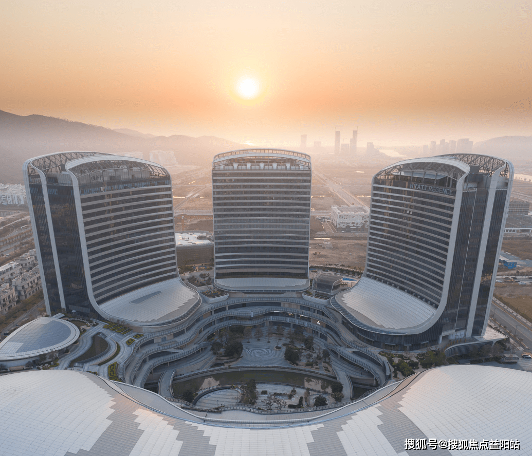 新发布珠海【横琴创新方】售楼处电话|认证价格户型学区|售楼中心