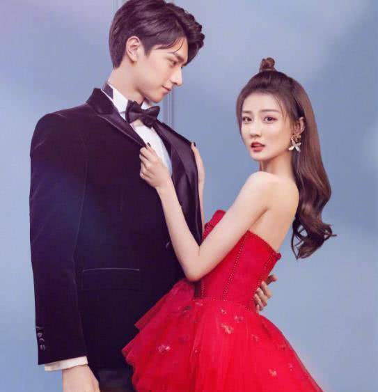 张铭恩懒理徐璐拍吻戏,时隔7天晒自拍,配文两个字很洒脱_恩和_时候