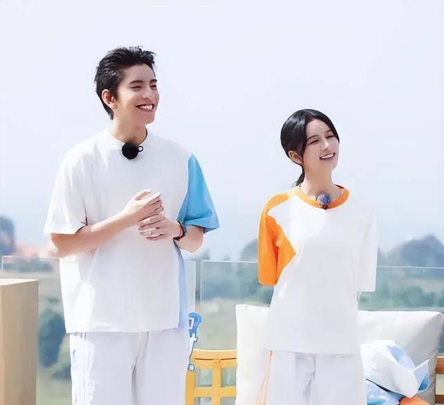 王大陆与新女友沐轩甜蜜滑冰,前女友蔡卓宜难过了吗?