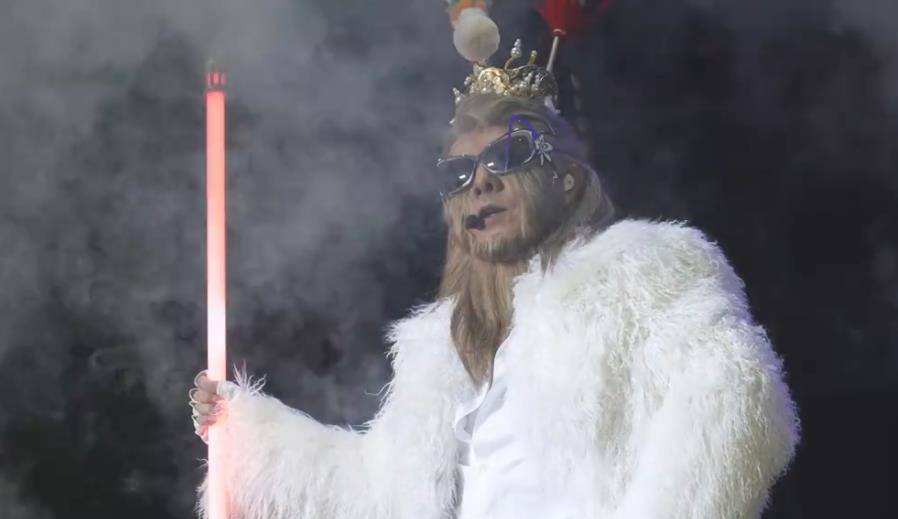 张卫健时隔28年再扮孙悟空,回忆值拉满,太太张茜开心到手舞足蹈_演唱