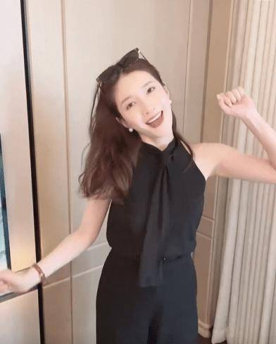 35岁江疏影出镜跳舞俏皮又甜美,手臂却有明显肥肉,放假长胖不少_生活