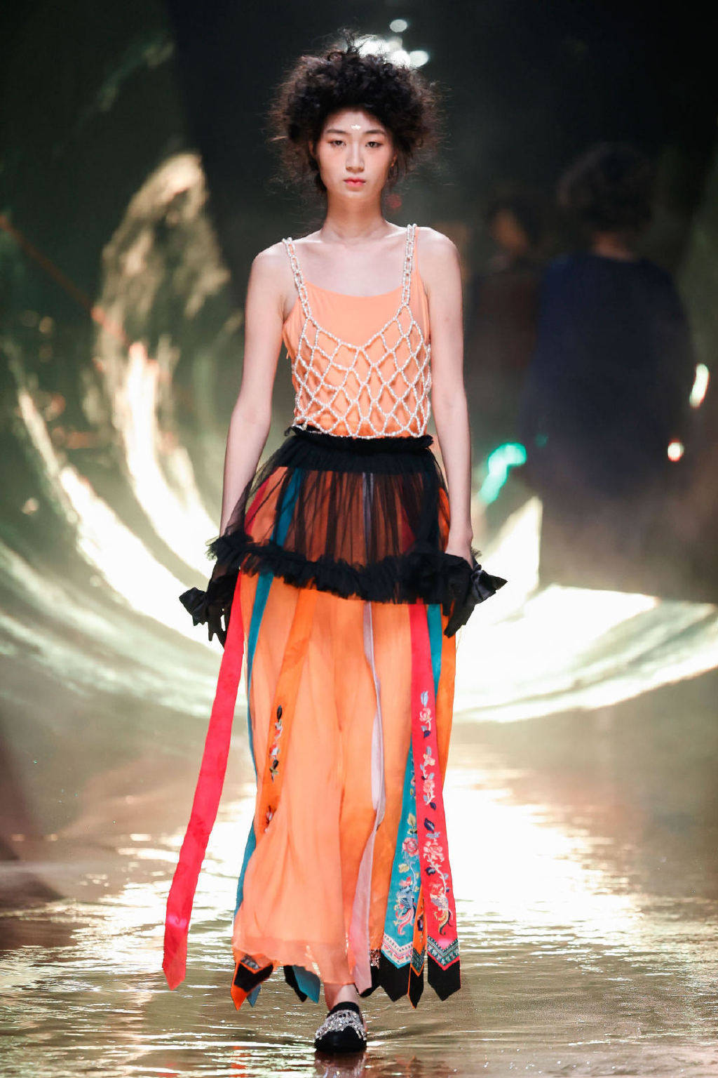 时装周t台上爆款新中式设计怎么选?