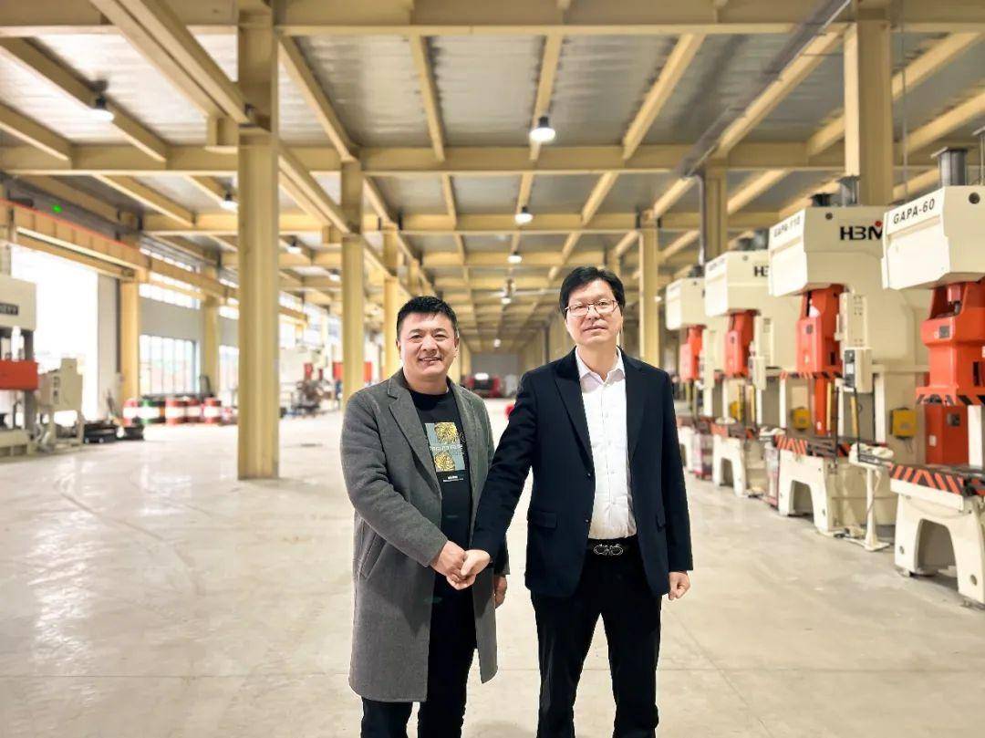 嵊州市副市长郭伟锋先生为板川送上新春祝福!_发展_科技_创新