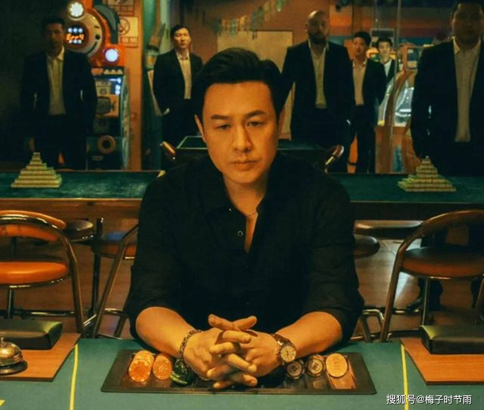 3集3条人命,黄宗伟比高启强更传奇,张颂文抓到王炸_警方_贺鸿章_广宁