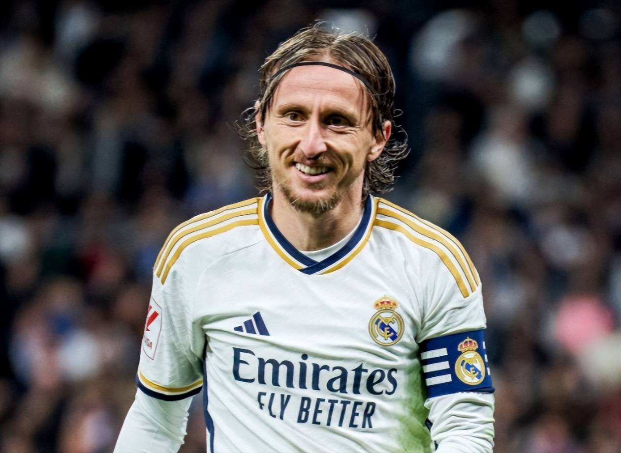 皇马2大传奇离队,克罗斯欧洲杯最后一舞,莫德里奇加盟沙特_时间_本