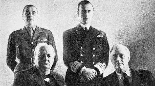 海军大臣庞德站出来,激烈的反对这一任命,并公开说:这是对英国皇家