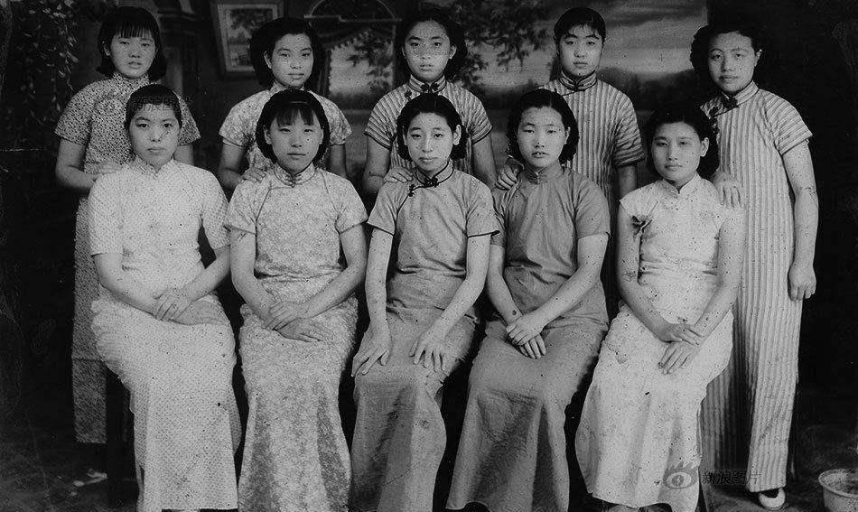 这是一双年代久远的高跟鞋,来自北京定陵,出自明朝皇后墓室_女性_鞋子