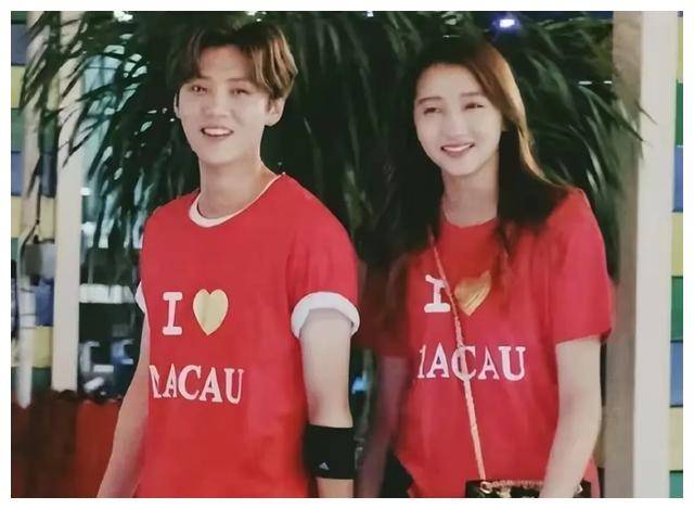 关晓彤与鹿晗:爱情传奇,娱乐圈的逆流璀璨,清流之路._诱惑_恋情_坚守