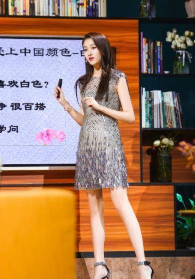 筷子腿白皙,脸上肤色却比李晨还显黑_镜头_画面_嘉宾