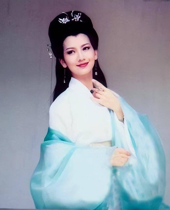 赵雅芝被称为最美白娘子.