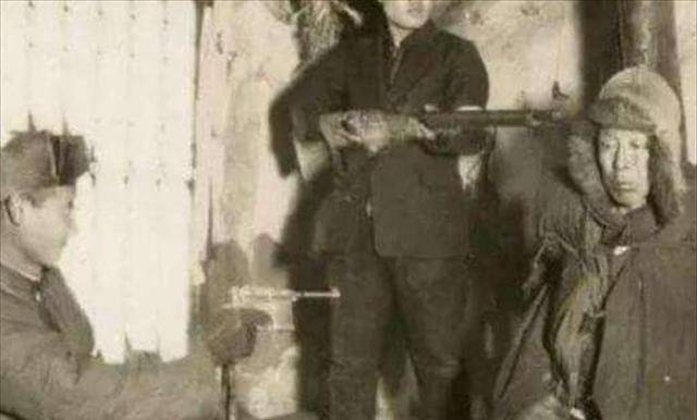 1926年山东悍匪刘黑七血洗白马峪,屠杀4小时,杀绝11户杀死393人_匪徒