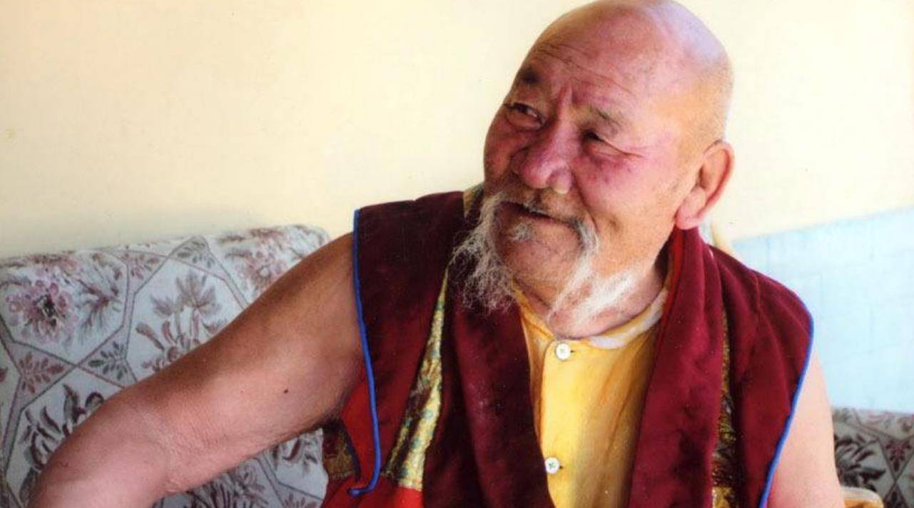 1971年,退伍军人救下老人,获赠一个珠宝球,38年后发现价值2亿_王占奎