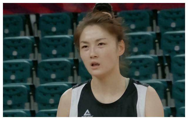 罗欣棫亮眼带领江苏女篮逆转山西,托马斯两双助力取胜