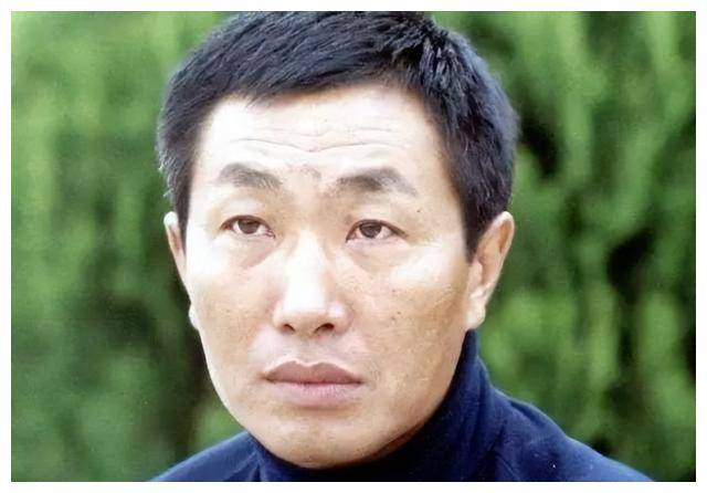 老戏骨杜源:青梅竹马妻子,婚无绯闻;女儿,他的骄傲._生活_先生_故事