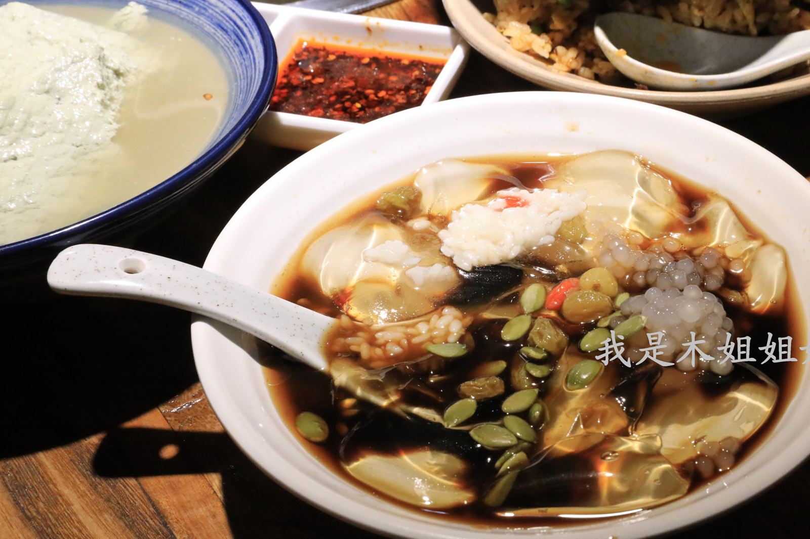 九块九不限量,西安这家豆花鱼火锅椒香火辣,嘴皮子发抖_锅底_花椒