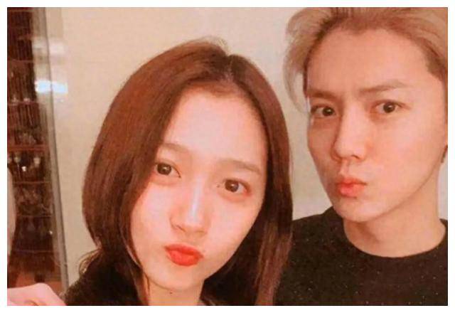 鹿晗与关晓彤春节会友,共聚一堂,感情更加亲密._生活_友情_聚餐