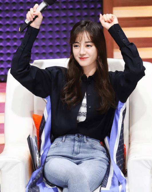 原创原来迪丽热巴才是真正的"腿精"!