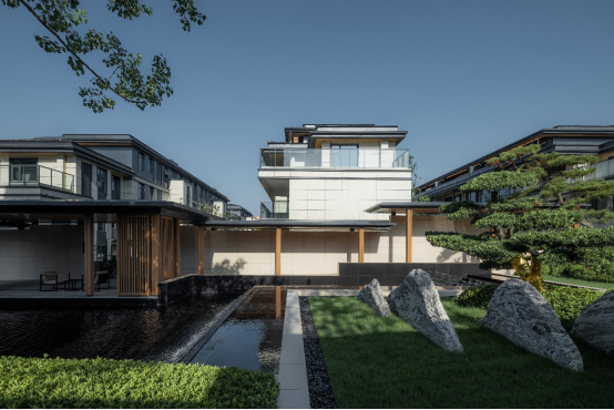 项目以"山水云涧,怡乐生态云谷"为主题,在现代风格体系之下,回归东方